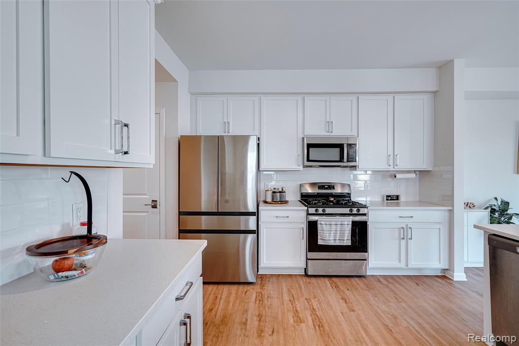 606 Angus Lane, Saline, MI 48176 — Photo 9