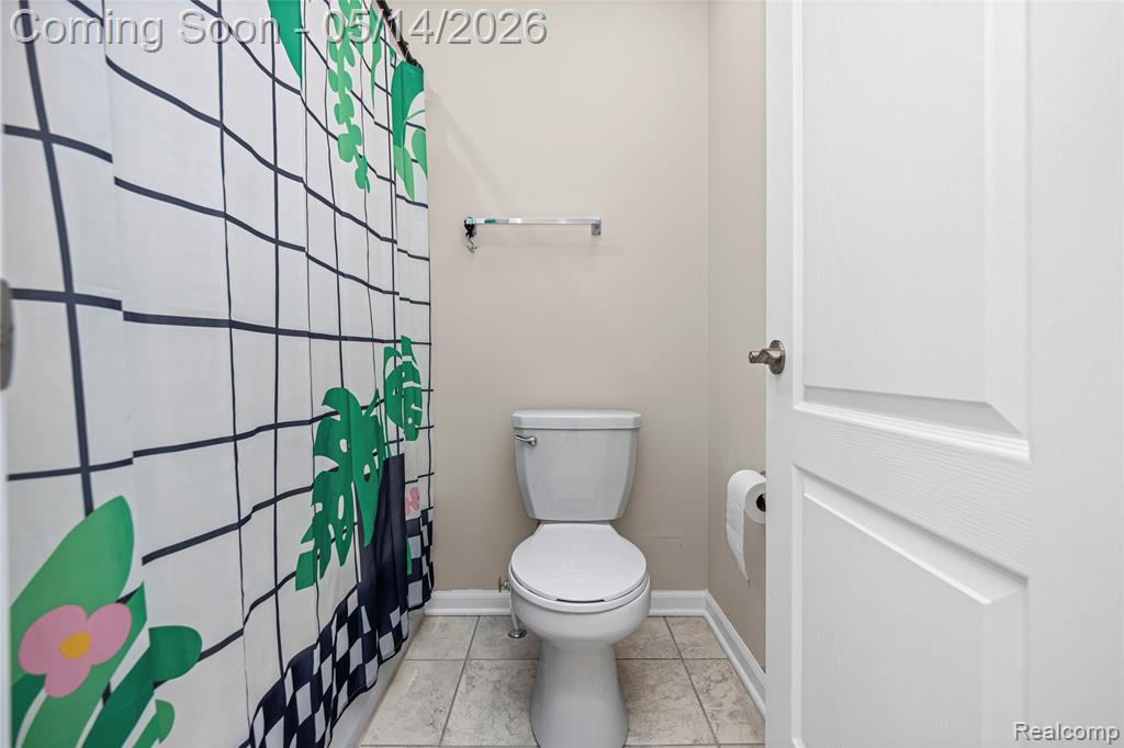 43235 Heron Drive, Novi, MI — Photo 28