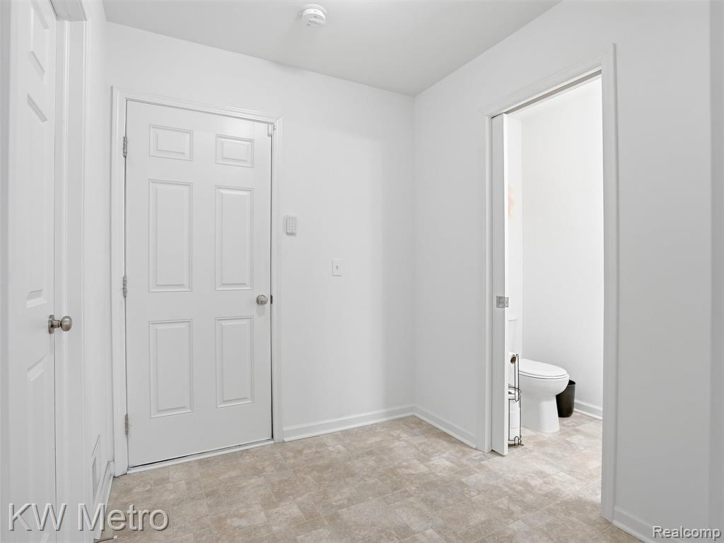 48672 Ivory Orchard Drive, Macomb, MI 48042 — Photo 15