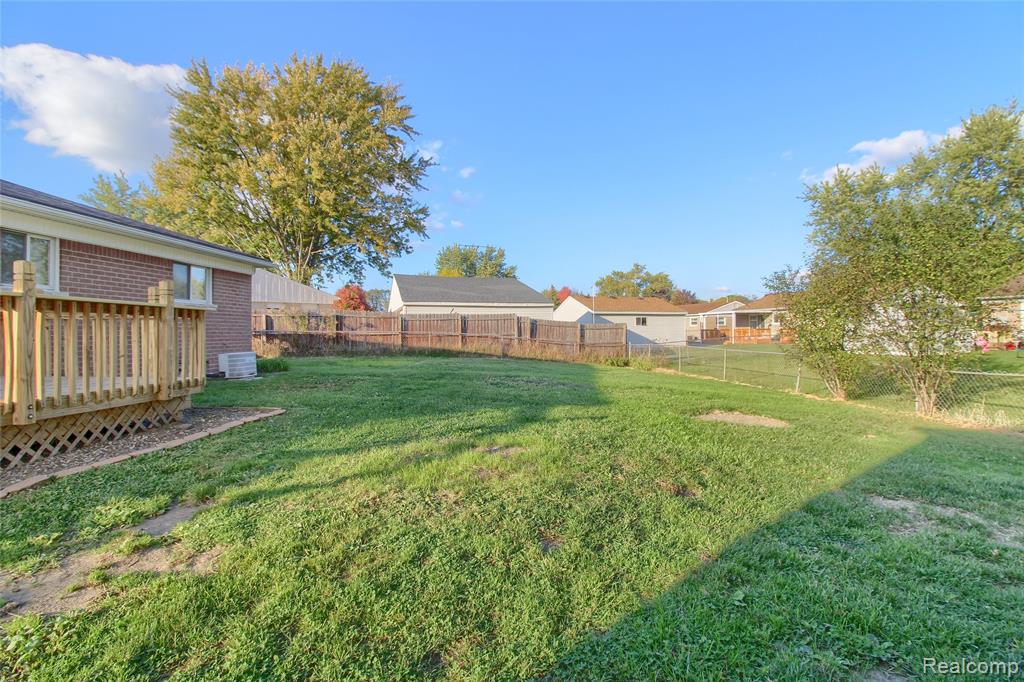 9985 Jackson Lane, Van Buren, MI 48111 — Photo 26