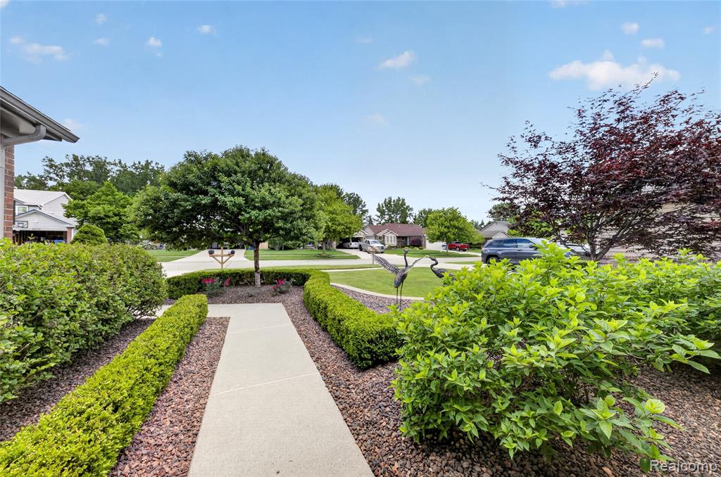 44637 Ridgefield Road, Canton, MI 48188 — Photo 29