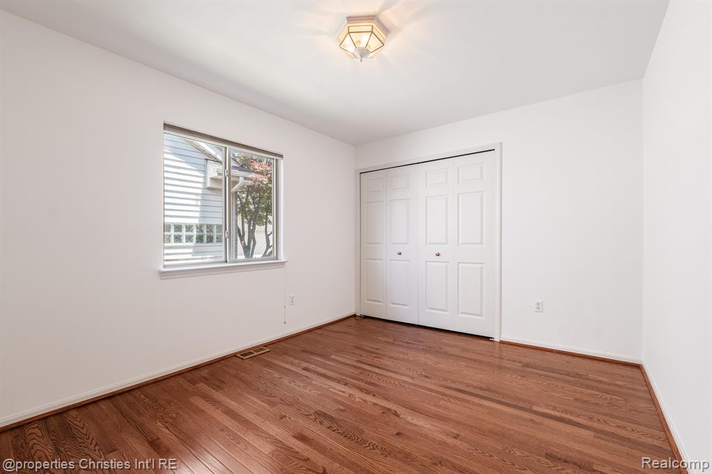 42833 HUNT CLUB Boulevard, Sterling Heights, MI 48314 — Photo 22