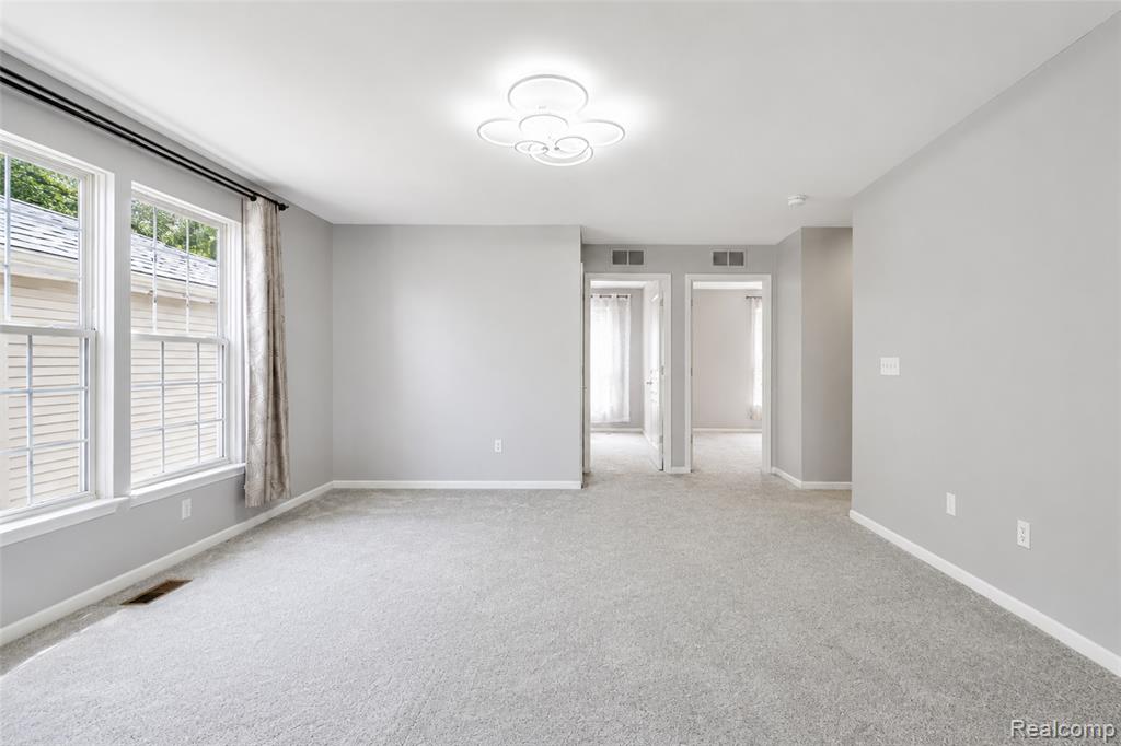45149 Bartlett Drive, Novi, MI — Photo 29