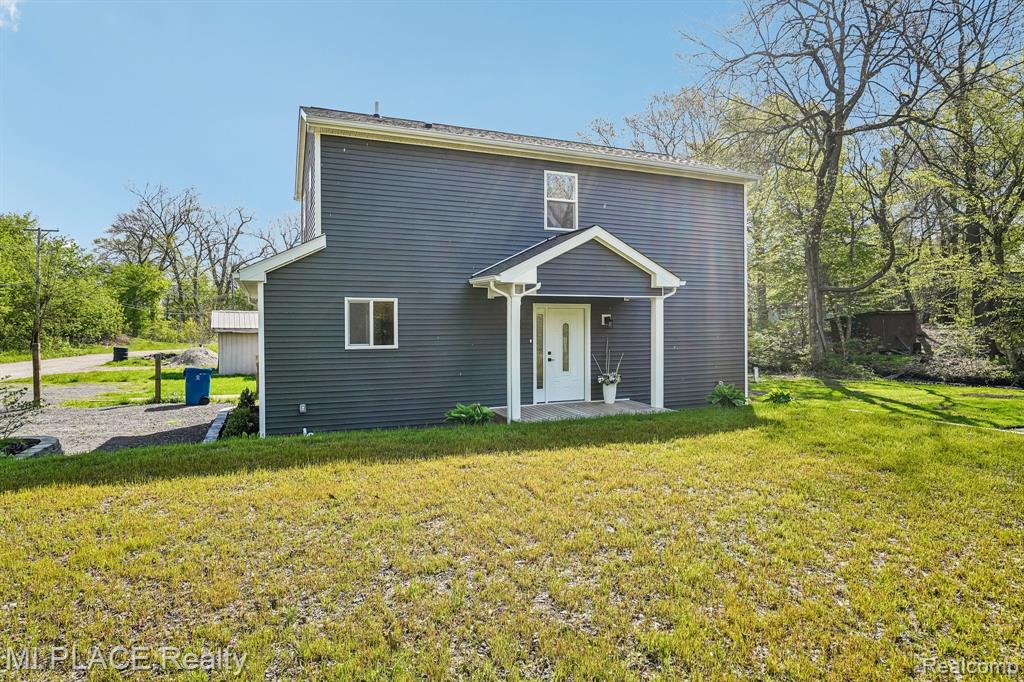 9755 Portage Trail, White Lake, MI — Photo 4