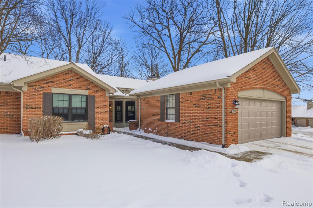 7154 Westchester, West Bloomfield, MI — Photo 33