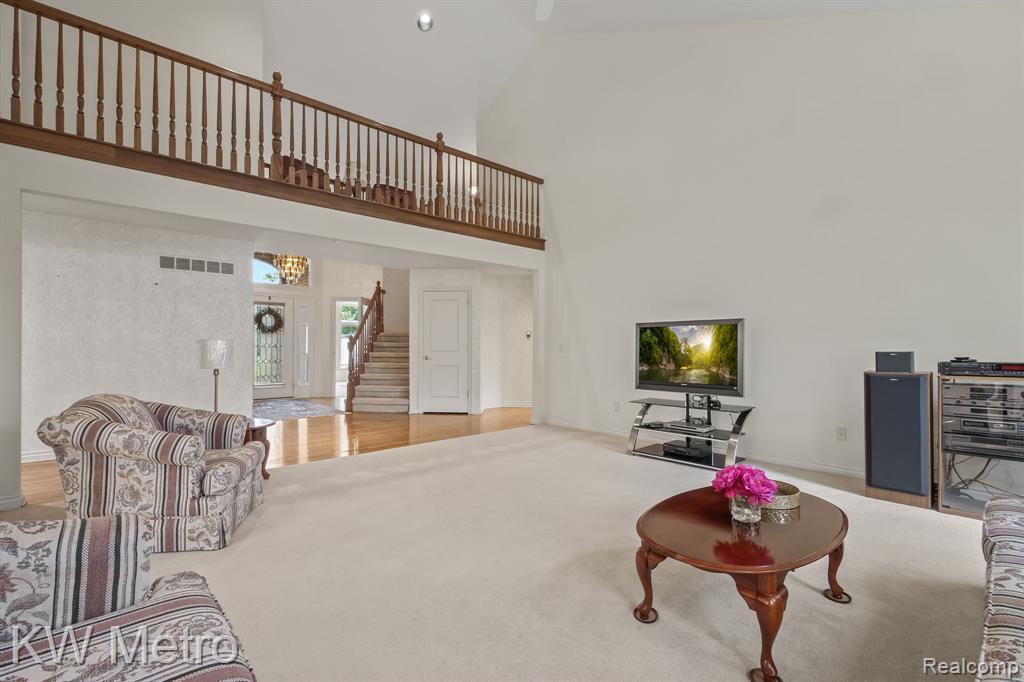 3953 Lake Forest Drive, Sterling Heights, MI 48314 — Photo 7