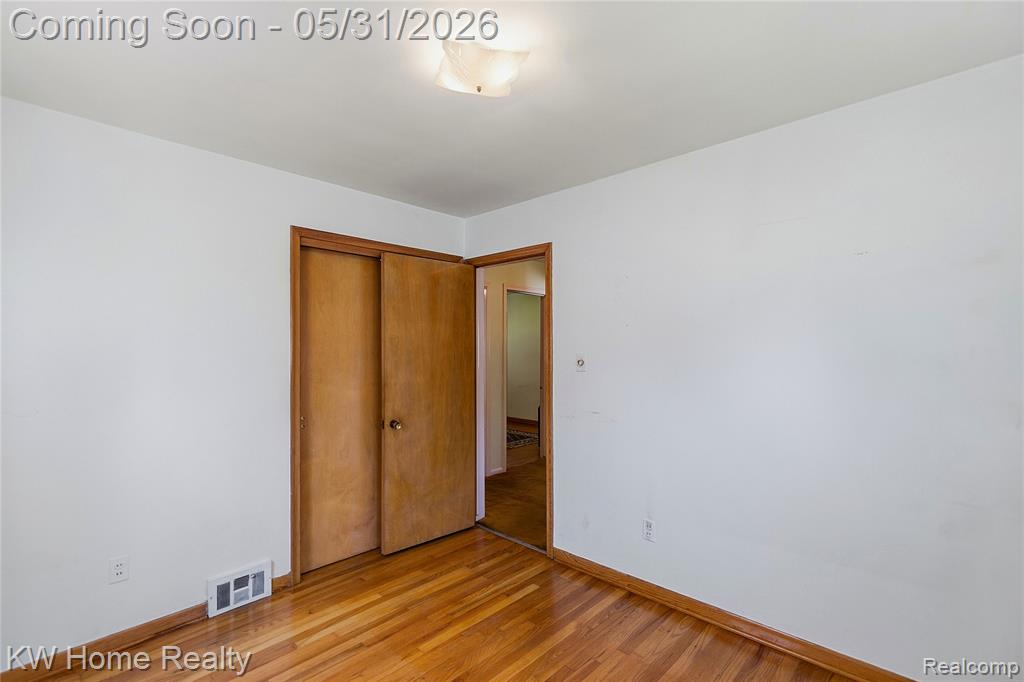 8801 Whitlock Avenue, Dearborn, MI 48126 — Photo 11
