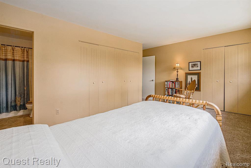 3123 LAKE HAVEN Drive, Ann Arbor, MI 48105 — Photo 21