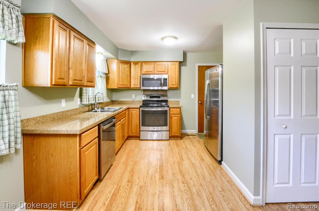 7204 Popplewood Drive, Davison, MI 48423 — Photo 20