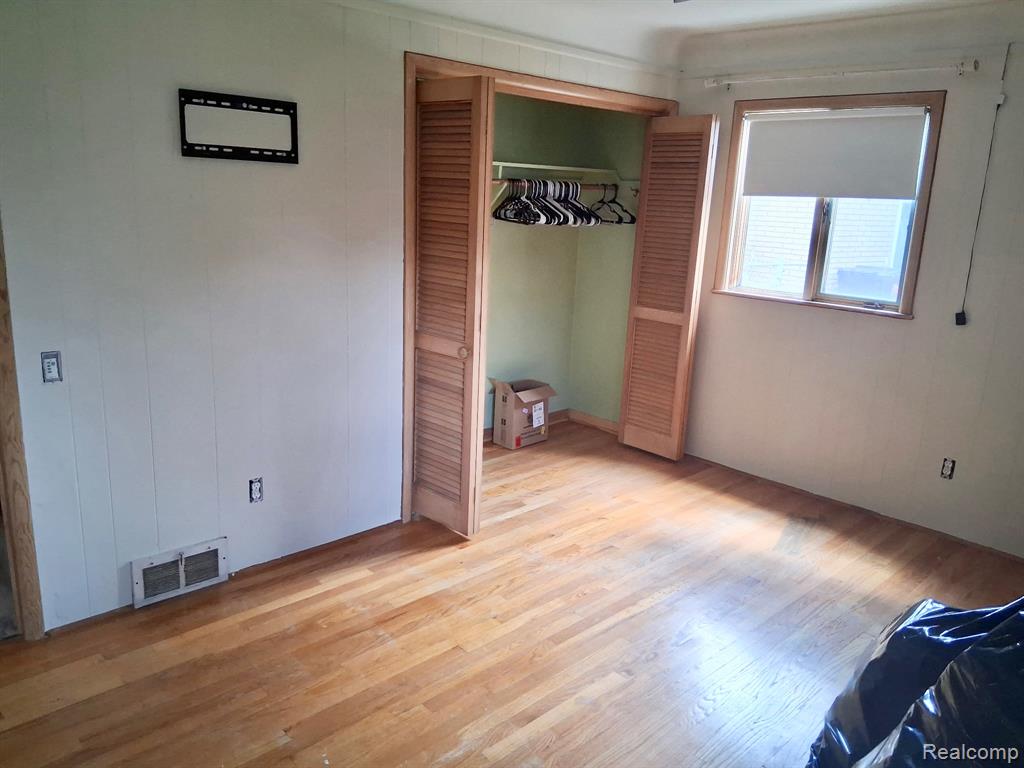 19385 Skyline Street, Roseville, MI 48066 — Photo 7