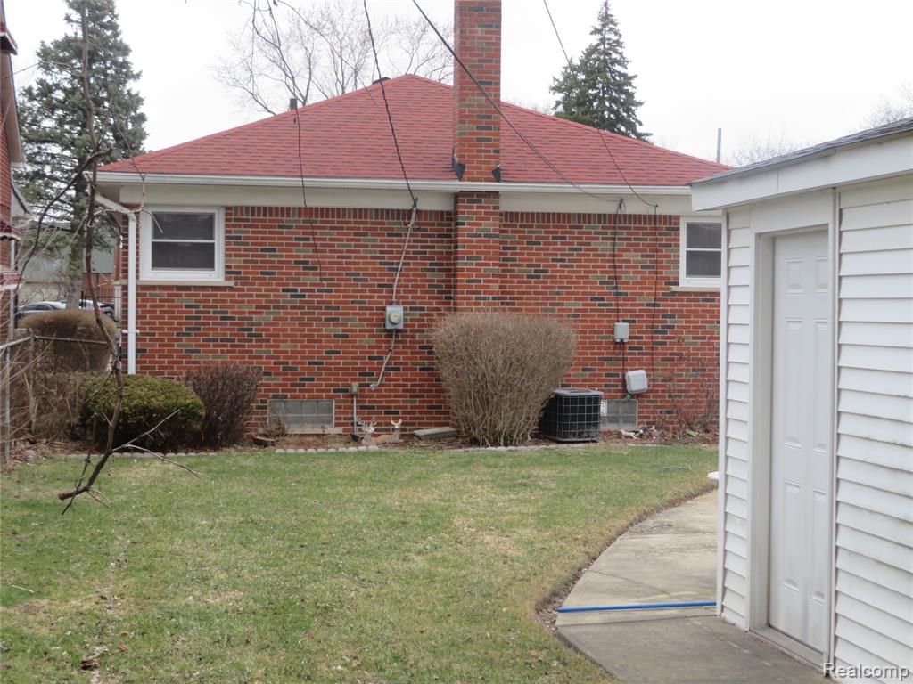 14184 Rossini Drive, Detroit, MI 48205 — Photo 8
