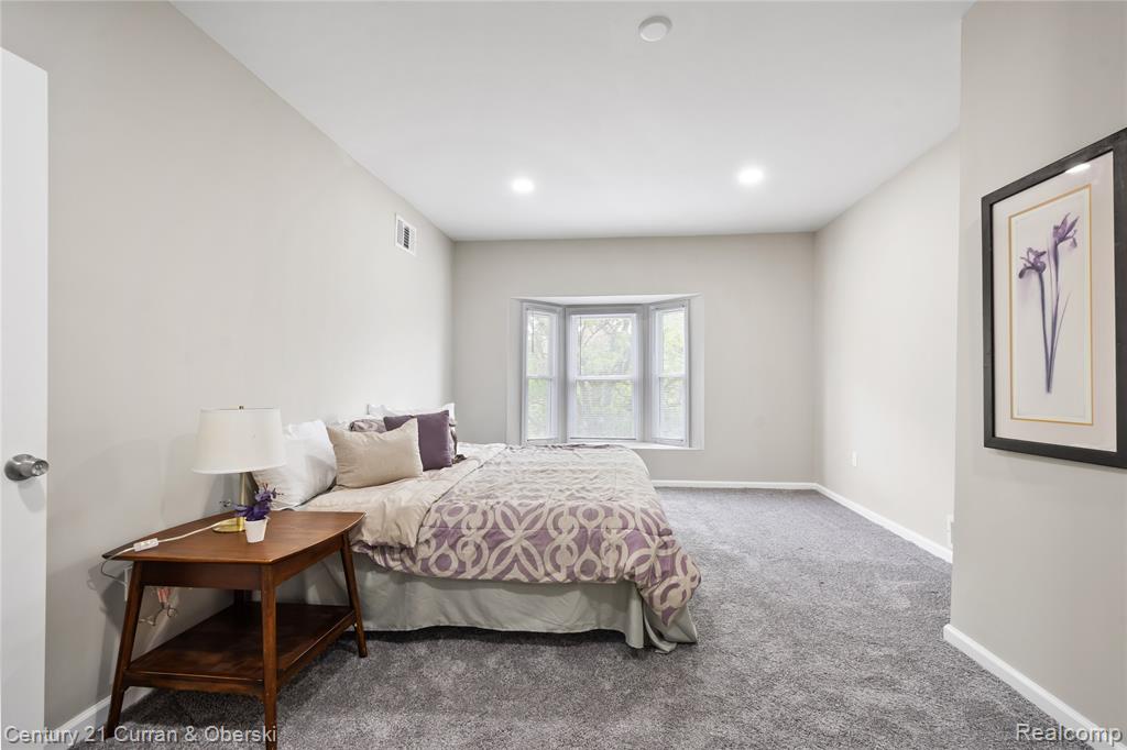 65 Melbourne Street, Detroit, MI 48202 — Photo 22