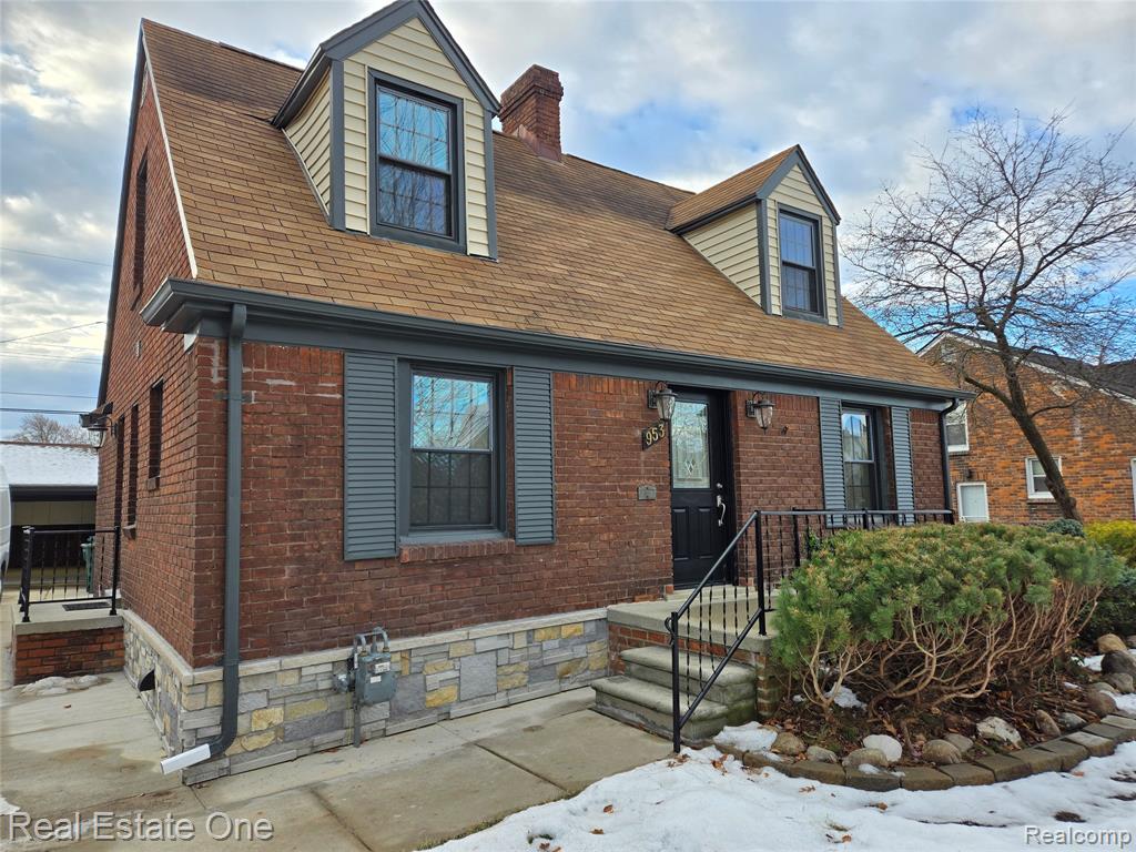 953 Kings Highway, Lincoln Park, MI 48146 — front exterior
