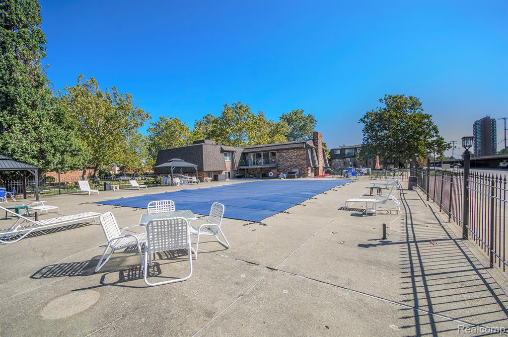 510 Riviera Drive, 157, Saint Clair Shores, MI 48080 — Photo 13