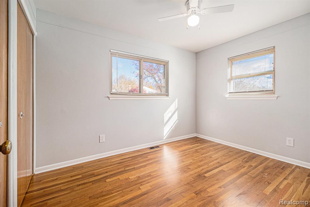 9448 Blaty Street, Taylor, MI 48180 — Photo 10