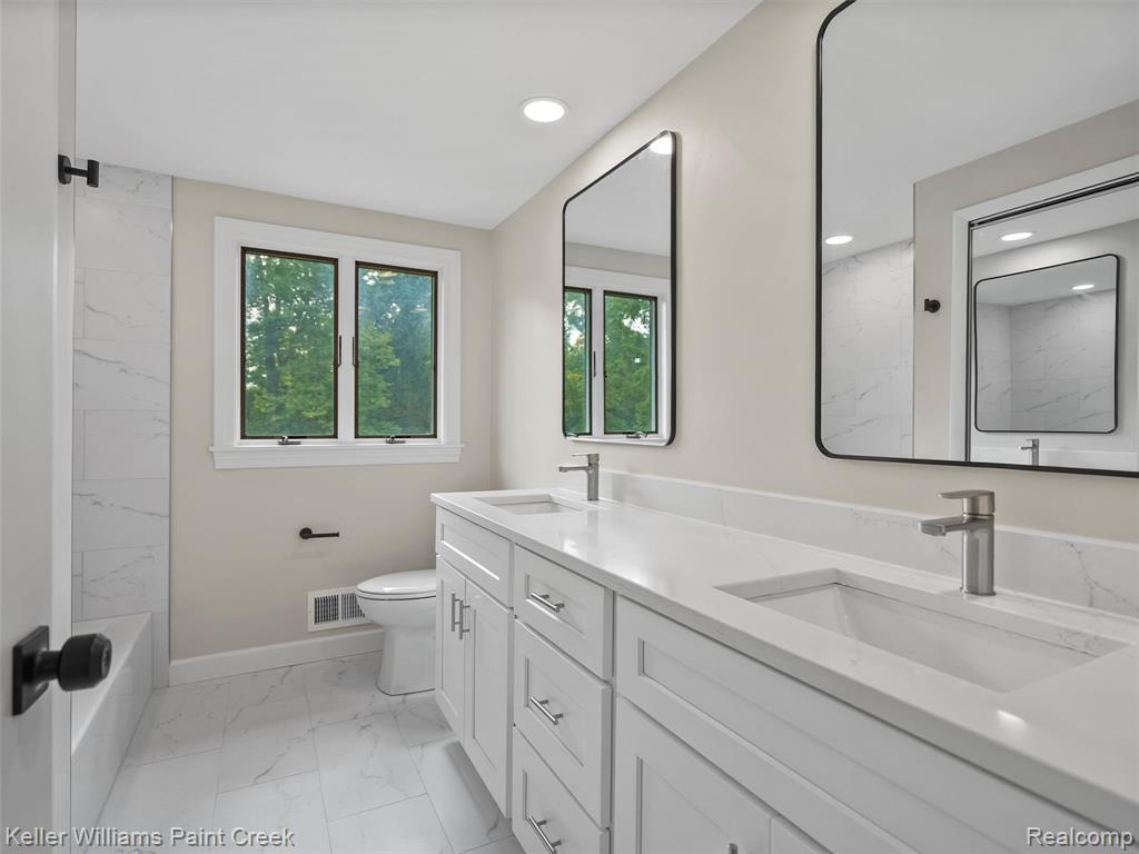 5925 Oakland Valley Drive, Rochester, MI 48306 — Photo 35