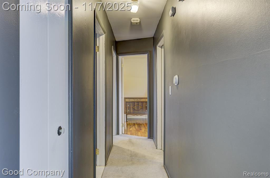 583 Manchester Street, Madison Heights, MI 48071 — Photo 19