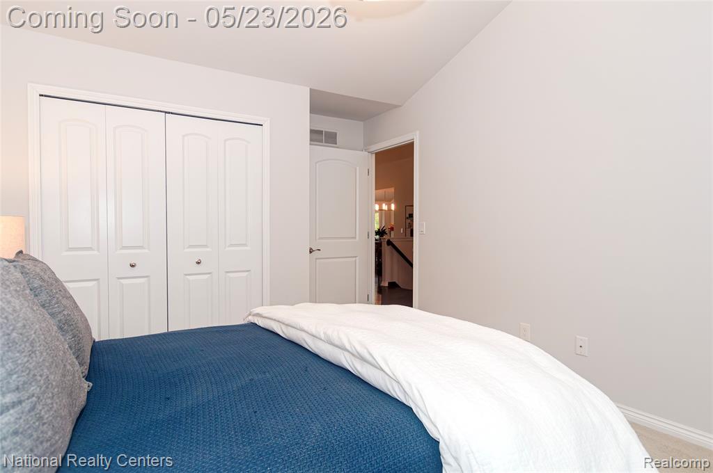 21826 Hanover Drive, Macomb, MI 48042 — Photo 19