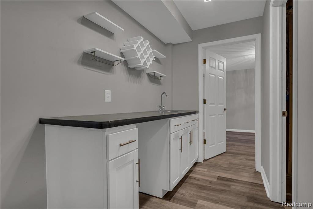 23676 Lori Drive, Flat Rock, MI 48134 — Photo 16