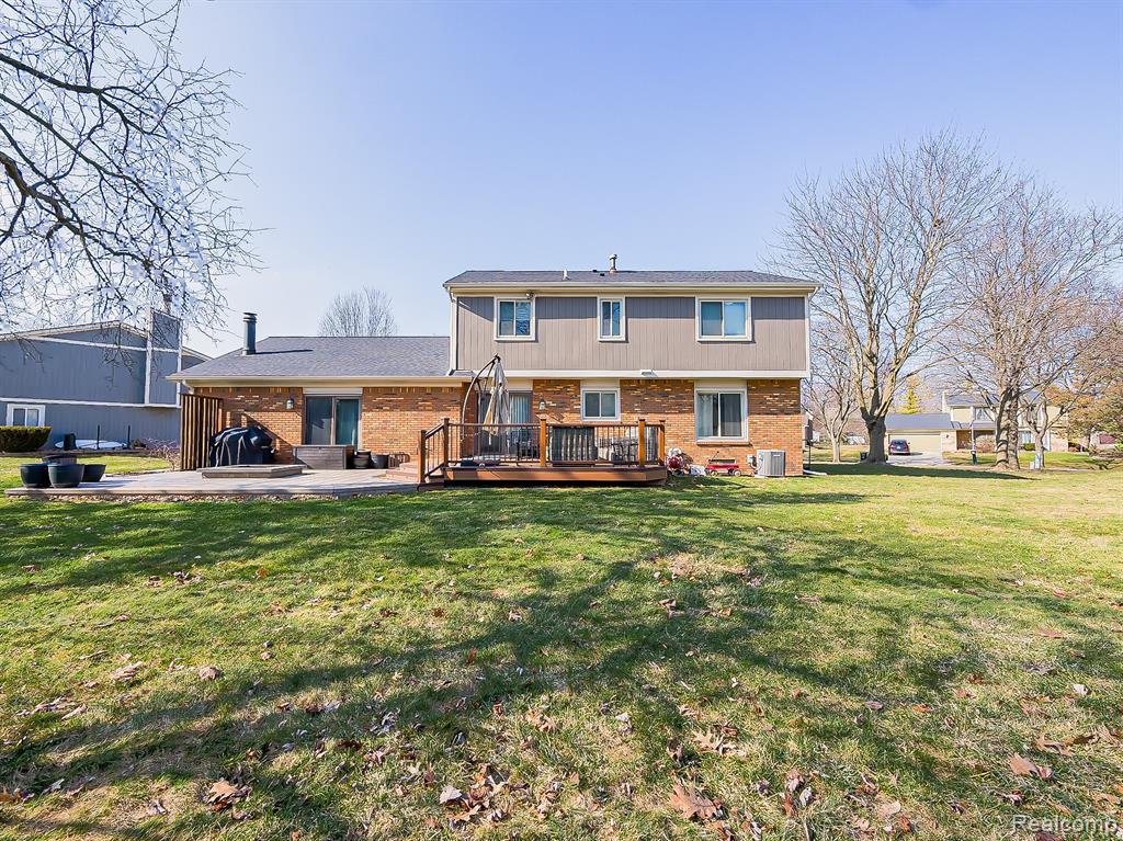 25911 Buckminster Drive, Novi, MI — Photo 42