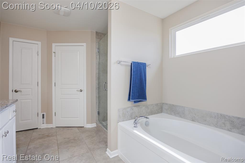 120 Crestview Drive, Rochester, MI 48306 — Photo 33