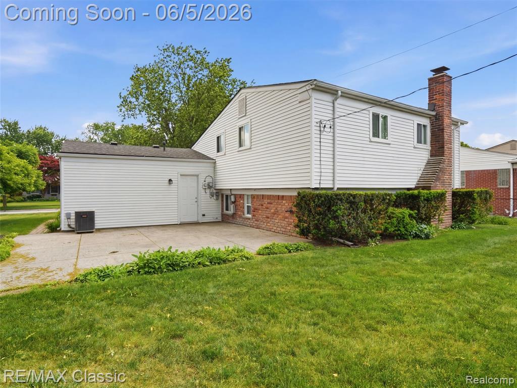 40874 Ivywood Lane, Plymouth, MI 48170 — Photo 36