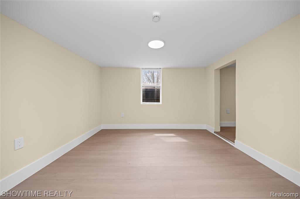 30430 Park Street, Roseville, MI 48066 — Photo 37