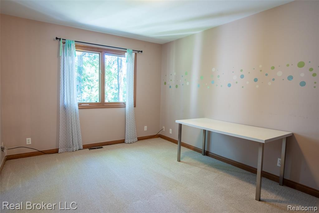 816 Seager Street, Commerce Twp, MI 48390 — Photo 22