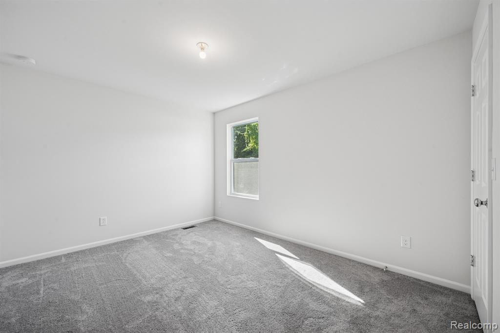 4278 Oak Street, Grand Blanc, MI 48439 — Photo 25