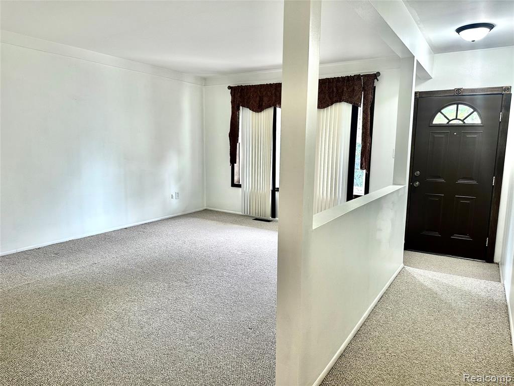 4541 Marlow Drive, Warren, MI 48092 — Photo 6