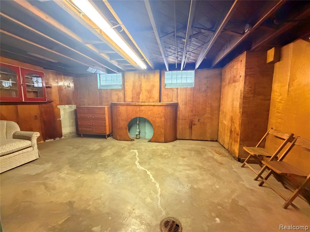 7041 Yinger Avenue, Dearborn, MI 48126 — Photo 32