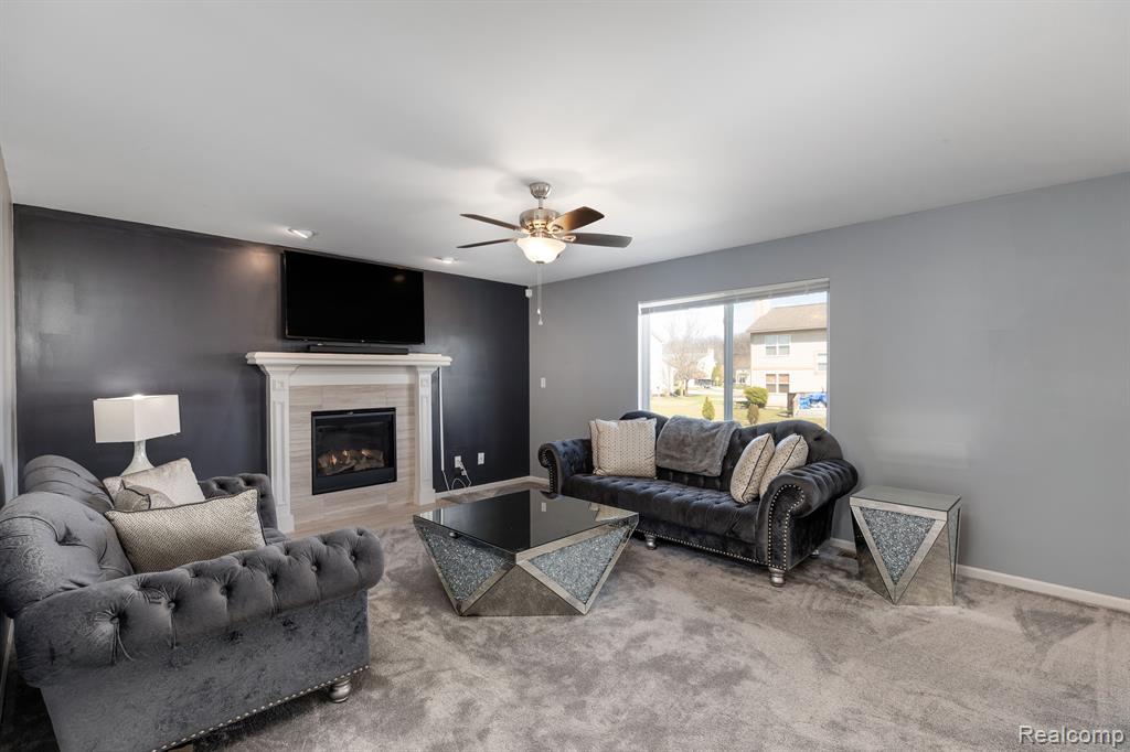 7245 Castell Boulevard, Van Buren, MI 48111 — Photo 5