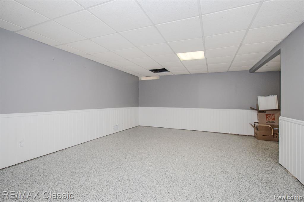 514 WINWOOD Circle, Walled Lake, MI 48390 — Photo 29