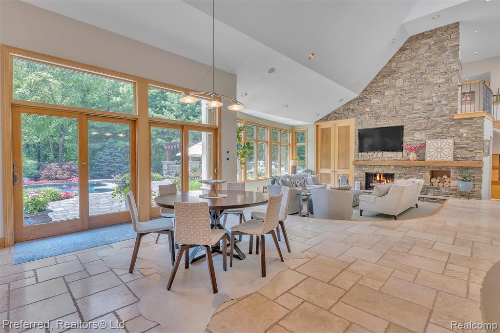 12196 Woodline Drive, Fenton, MI 48430 — Photo 21