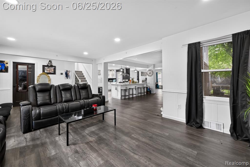 20101 Briarcliff Road, Detroit, MI 48221 — Photo 9