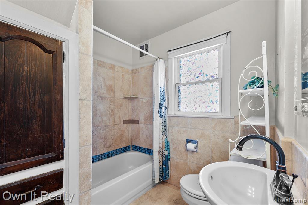 7636 Mead Street, Dearborn, MI 48126 — Photo 16