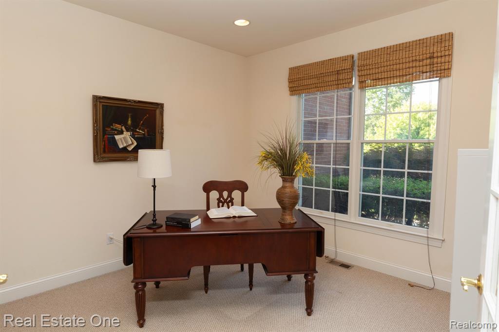3755 S Century Oak Circle, Oakland, MI — Photo 19