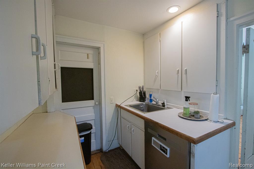 235 E Saint Clair Street, Almont, MI 48003 — Photo 32