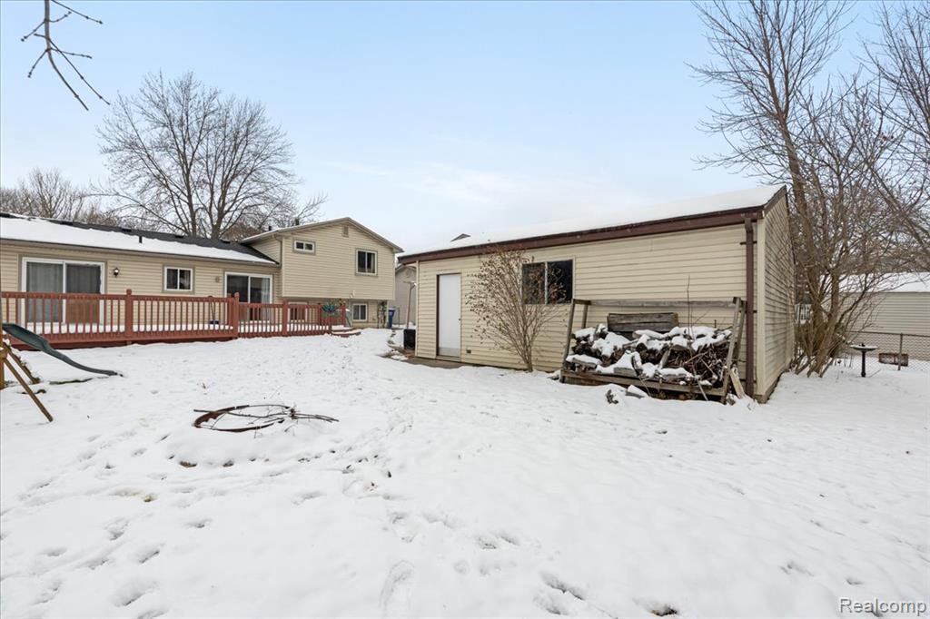477 Barchester Street, Westland, MI 48186 — Photo 32