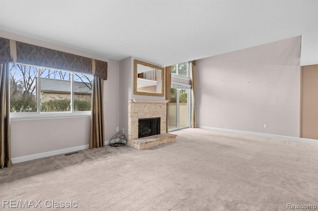 23127 Farmington Road, Farmington, MI 48336 — Photo 13