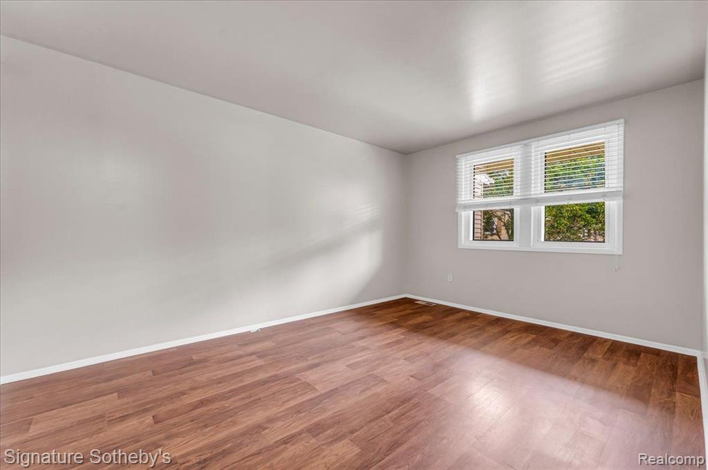 1598 BRENTWOOD Drive, Troy, MI 48098 — Photo 20