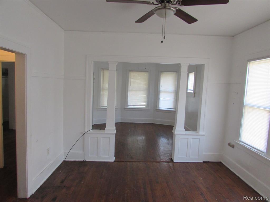 5270 MONTCLAIR Street, Detroit, MI 48213 — Photo 15