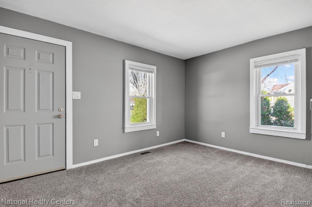 5864 N Harvey Street, Westland, MI — Photo 11