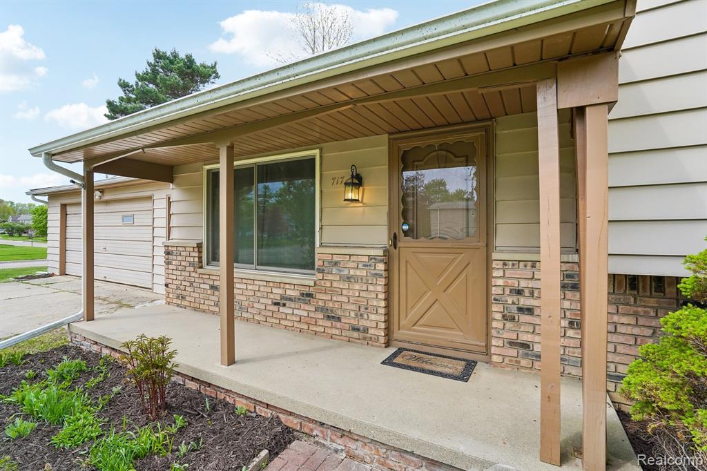 717 Murphy Court, Linden, MI 48451 — Photo 3