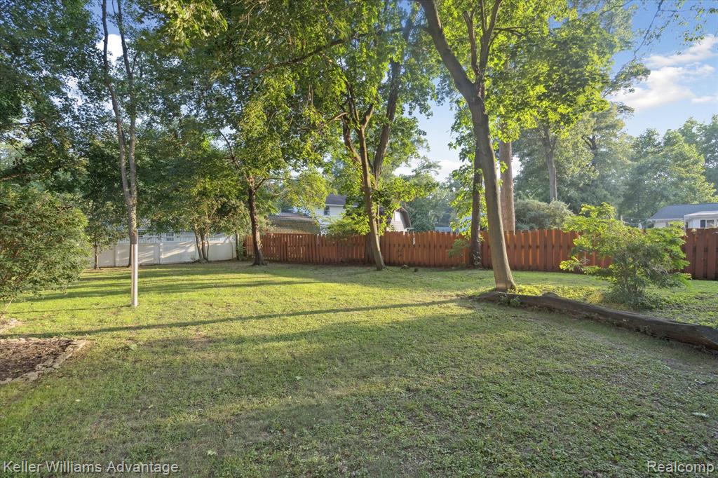 4724 Pin Oak Trail, Jackson, MI 49201 — Photo 33