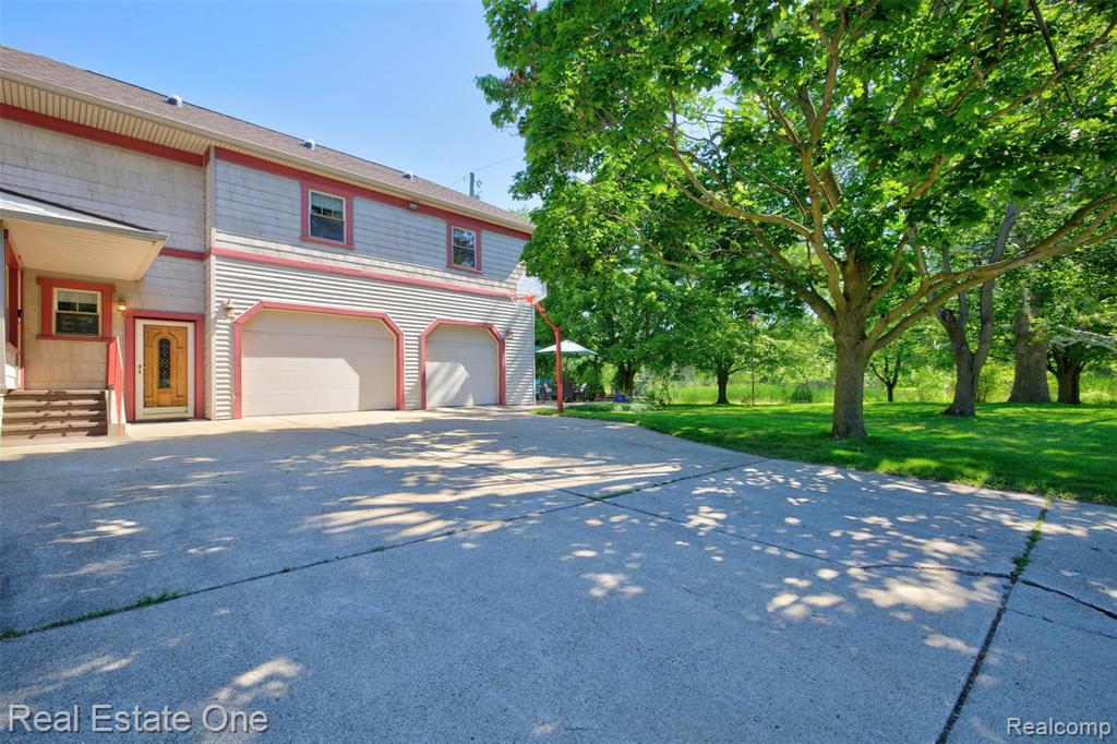 4 N Church Street, Ortonville, MI 48462 — Photo 53