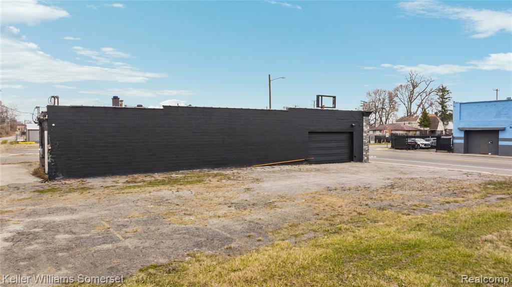 14700 W Chicago Street, Detroit, MI 48228 — Photo 11