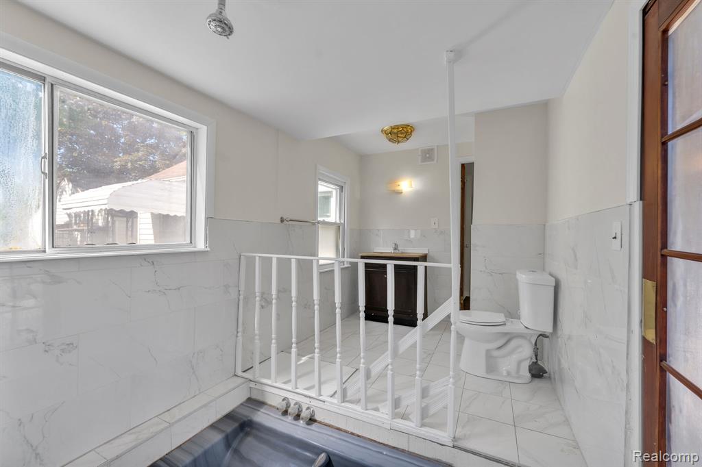 4453 Culver Street, Dearborn Heights, MI 48125 — Photo 16