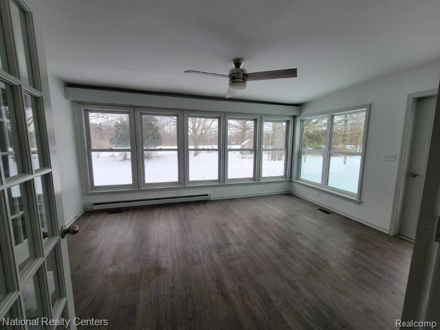 60001 E 8 MILE Road, South Lyon, MI 48178 — Photo 15