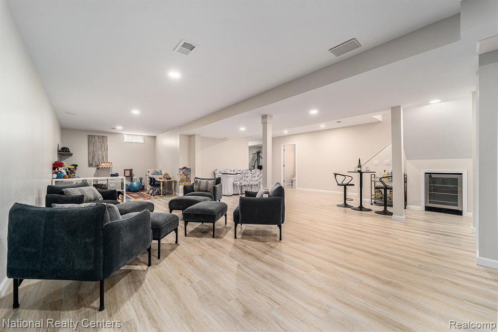 3065 FENVIEW Drive, Ann Arbor, MI 48108 — Photo 32